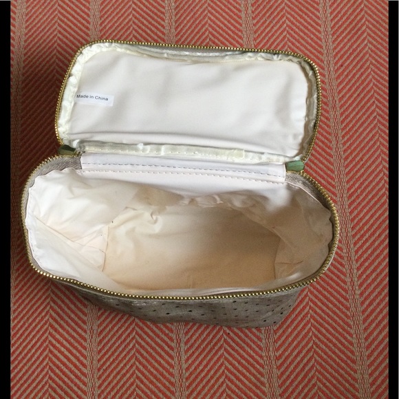 Kate Spade oatmeal Polka Dot lunch cooler bag - Picture 5 of 5